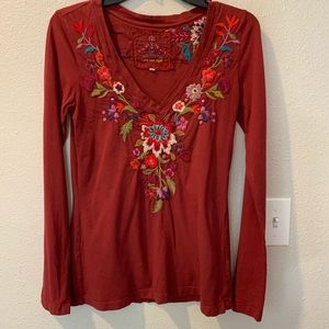 JWLA embroidered long sleeve tee